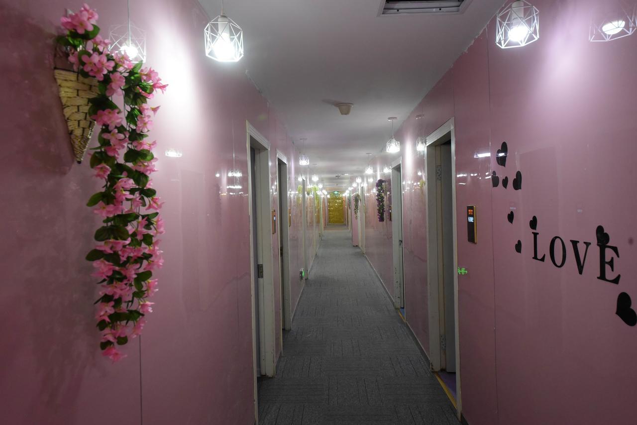 Century Hua Na Loves Boutique Hotel Qingdao Exterior photo